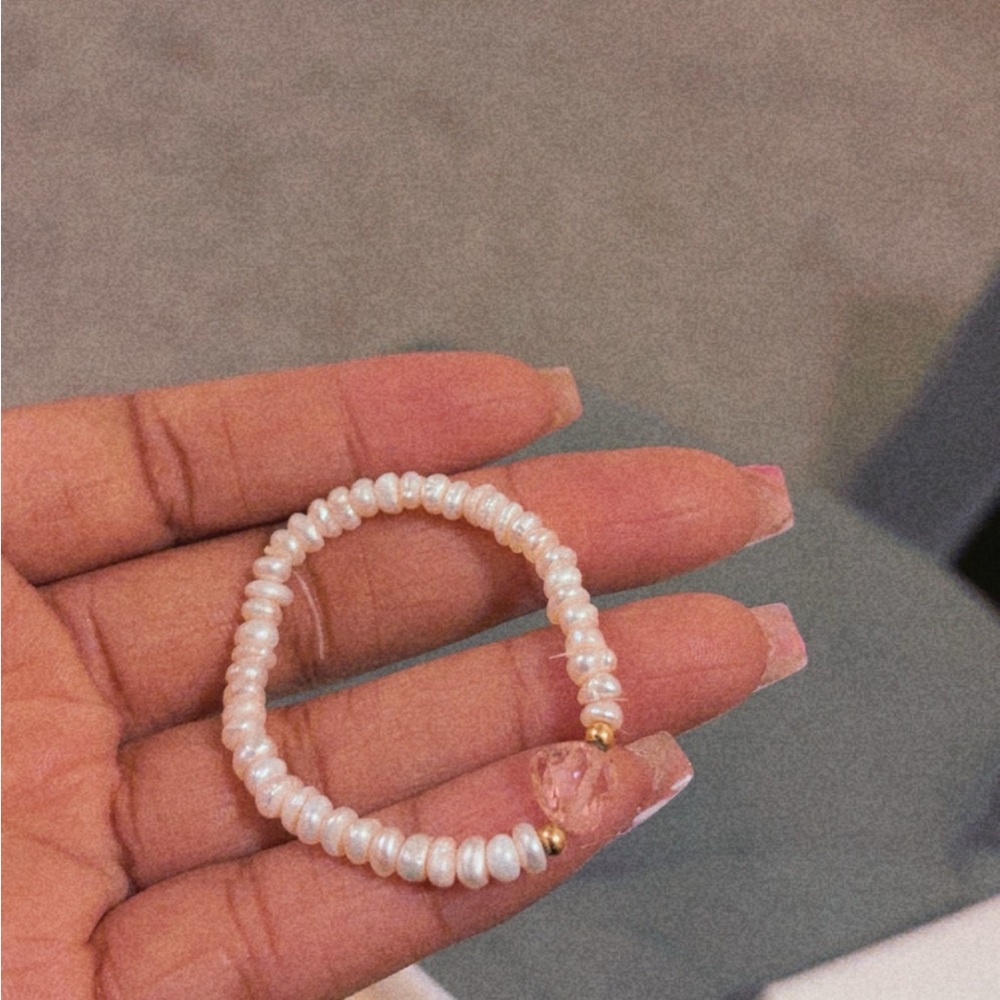 Pearl White and Gold Jewelry Bracelet